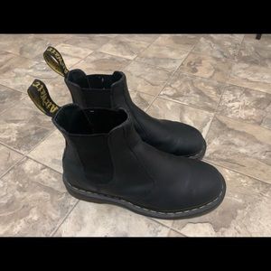 Doc Marten Smooth Leather Chelsea Boots